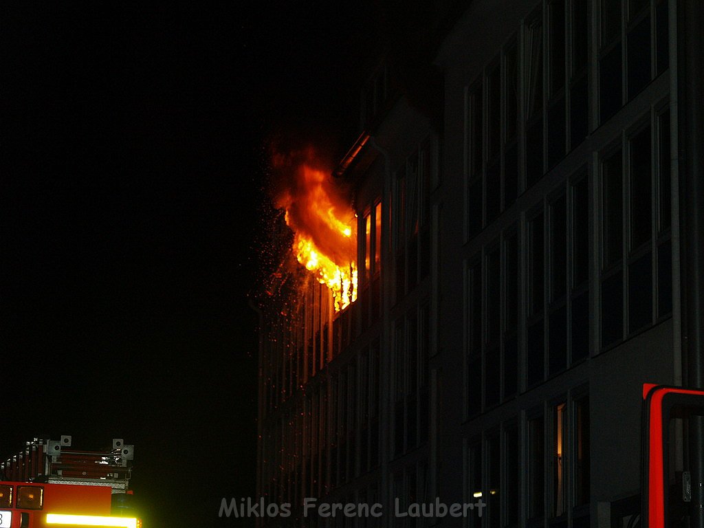 Feuer 3 Koeln Hoehenberg Bochumerstr 001.JPG